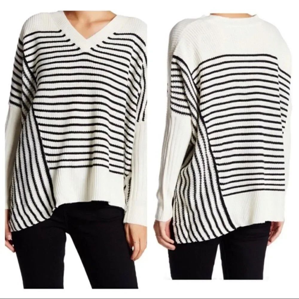 ✨ Romeo Juliet Black & White Stripe Dolman Sweater✨